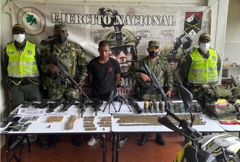 Capturan a presuntos disidentes de