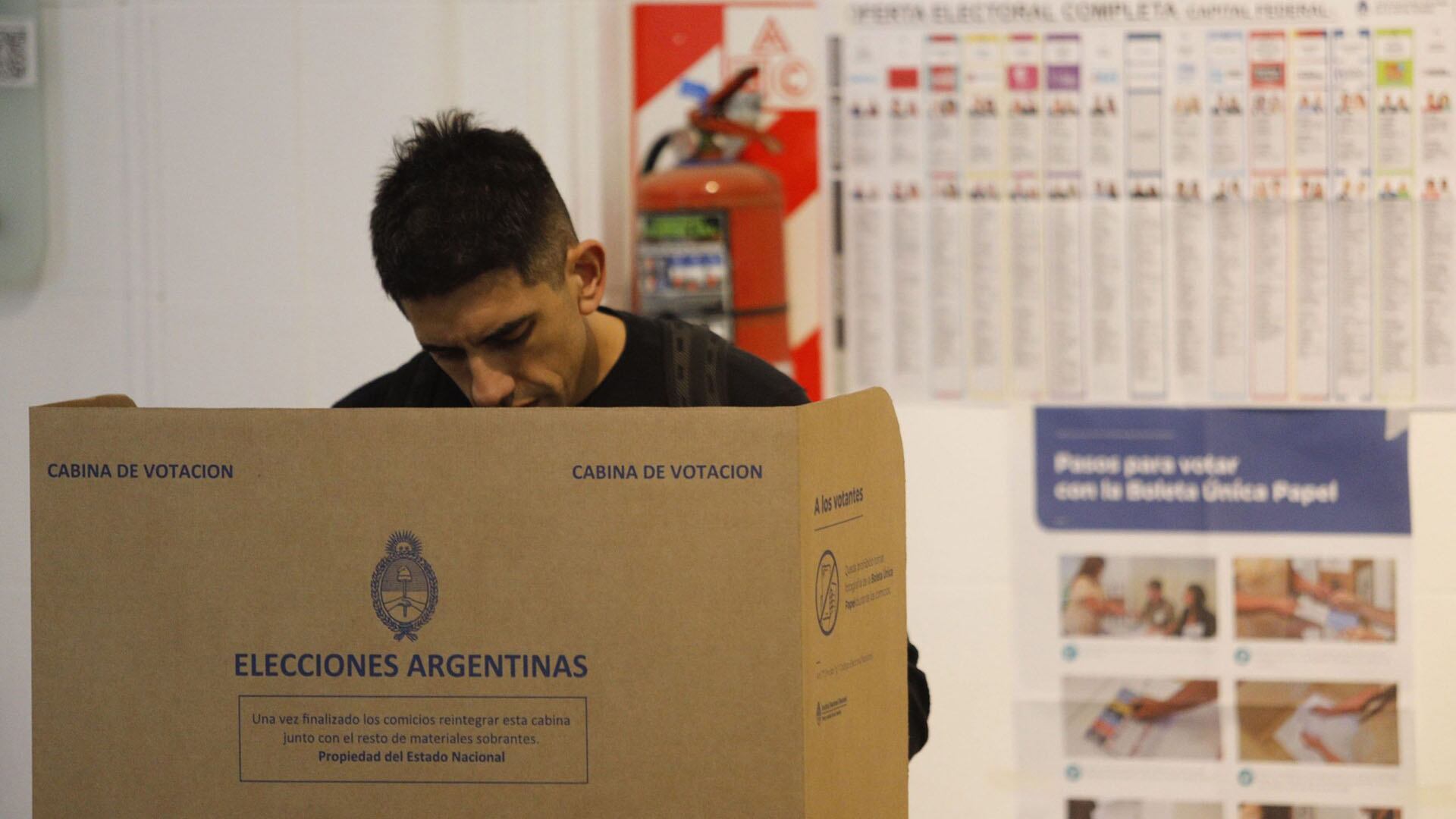 El pasado 26 de octubre hizo su debut a nivel nacional la Boleta Única de Papel (Foto: NA)