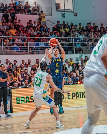 Colombia tuvo problemas para ser