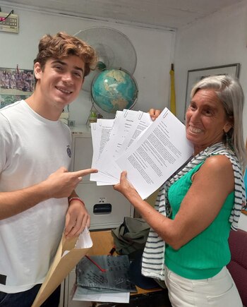 Franco con Laura Alonso, docente