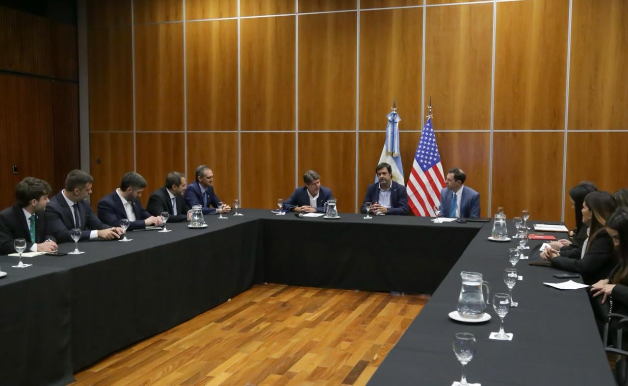 Darío Genua, recibió al vicepresidente de la Cámara de Comercio de Estados Unidos, Neil Herrington