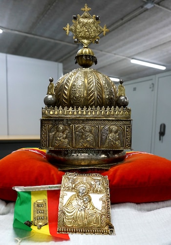 La corona tiene la imagen