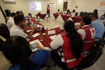 La Cruz Roja Salvadoreña realiza en San Salvador un taller sobre acciones anticipatorias y alerta temprana para fortalecer la respuesta institucional ante amenazas climáticas./ (Cruz Roja Salvadoreña)