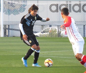 Aunque tiene tres nacionalidades, todo