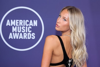 Alix Earle encabezó la categoría Titanes tras convertir sus videos en TikTok y su marca Reale Actives en un negocio millonario. (REUTERS/Ronda Churchill)