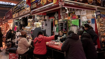 España abre una ruta de