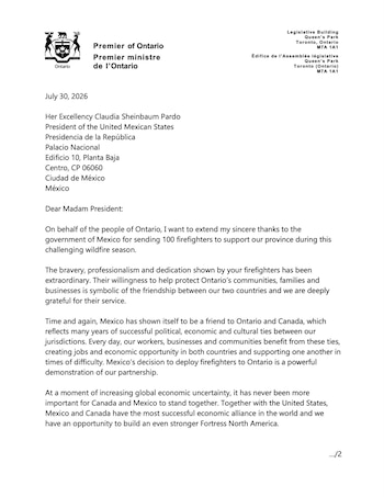 Los reportes locales señalan cientos de focos activos en la región norte, con salidas principalmente de comunidades de Primeras Naciones, mientras la provincia recibe ayuda de otras jurisdicciones y suma brigadistas mexicanos vía Thunder Bay