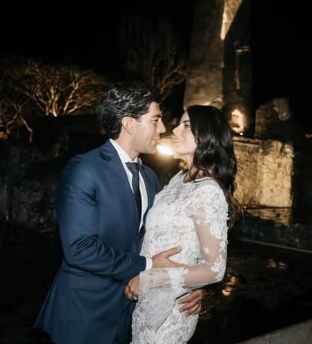 Manuel López San Martín, politólogo y conductor; está casado desde 2023 con la empresaria Celina Palomera(Instagram/@mlopezsanmartin_)