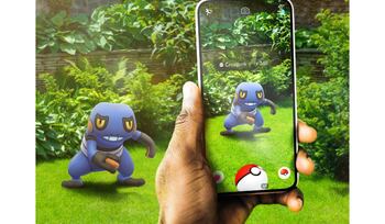 Jugador obteniendo doble EXP al capturar un Pokémon en Pokémon GO