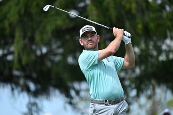 El sudafricano Louis Oosthuizen, 38