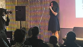 Aquí me pongo a rapear.