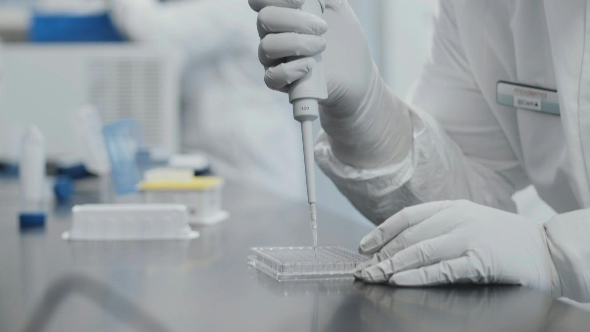 La vacuna de modRNA alcanzó una eficacia superar a la inactivada