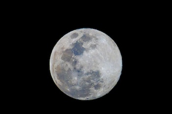 La agencia espacial prioriza profesionales con experiencia en operaciones lunares, conservación de astromateriales y tecnología de vanguardia - EFE/ Miguel Gutiérrez