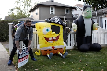 Bobby Grant, a campaign volunteer