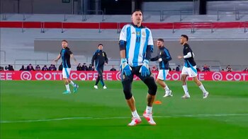 Dibu Martínez bailó durante la