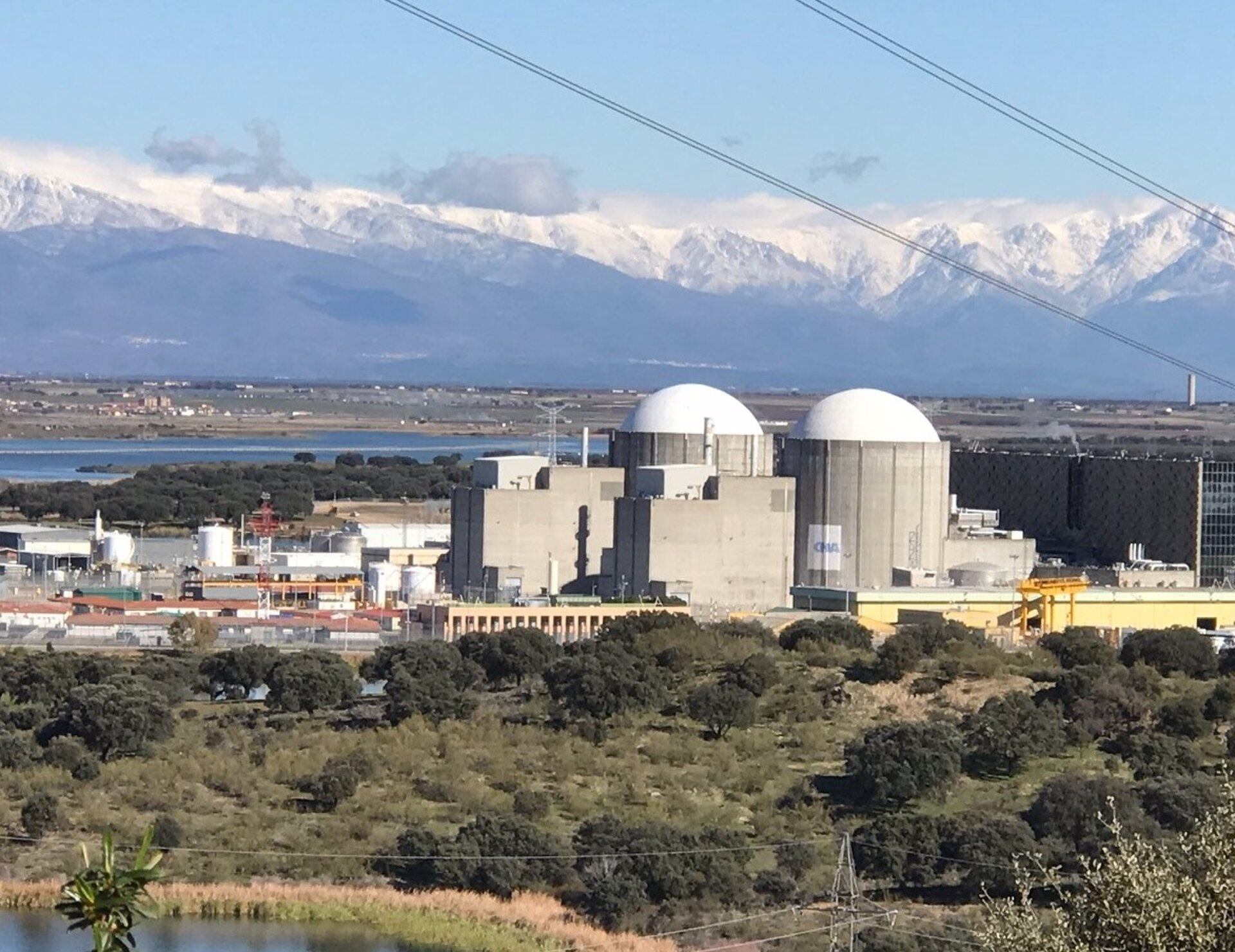 Vista de la central nuclear de Almaraz (Cáceres). (Europa Press)