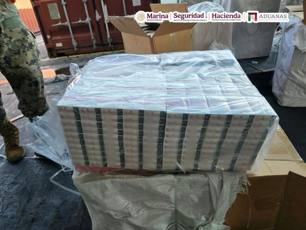 Confiscan más de 10 millones de cigarros escondidos entre cajas de vasos de vidrio en la aduana de Lázaro Cárdenas, Semar