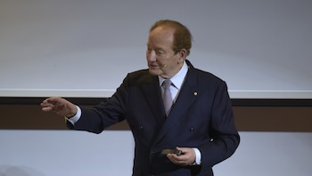 La disertación de Robert C.