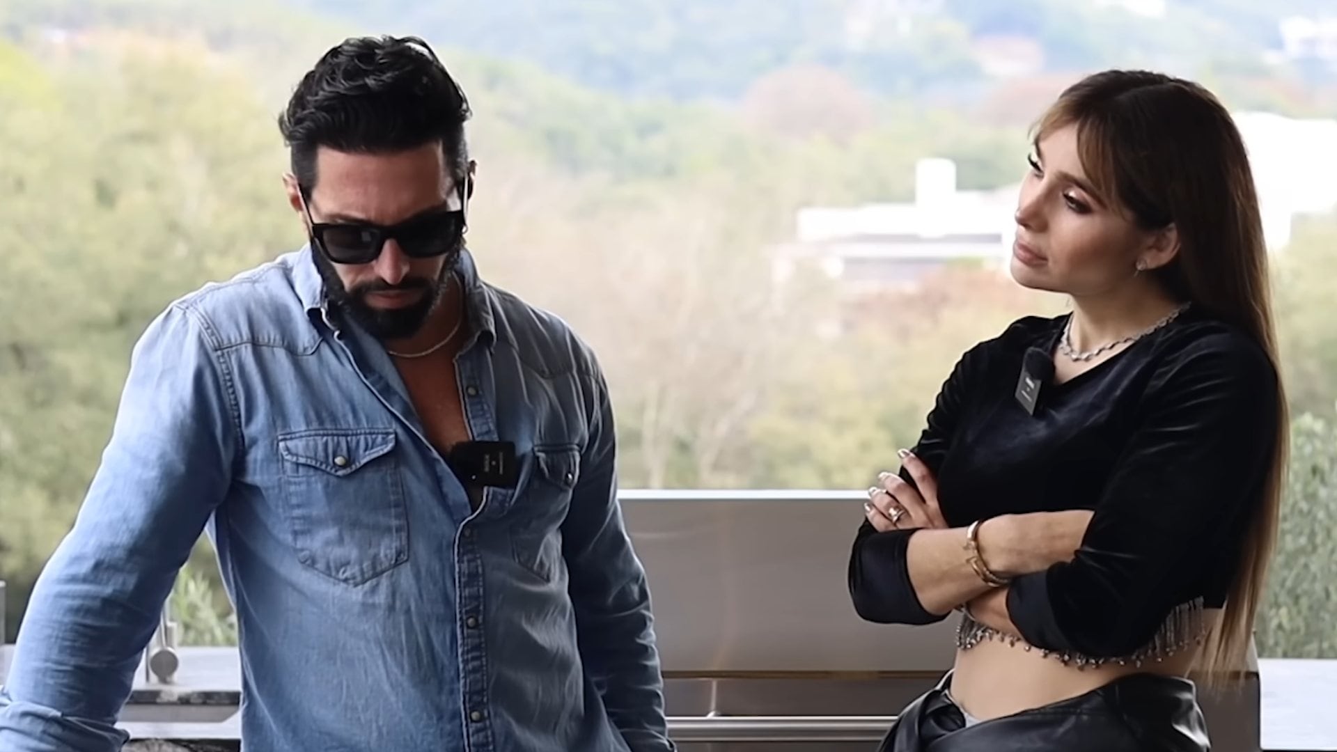 Poncho de Nigris y Marcela Mistral participan en el reality. (Captura Poncho de Nigris, YouTube).