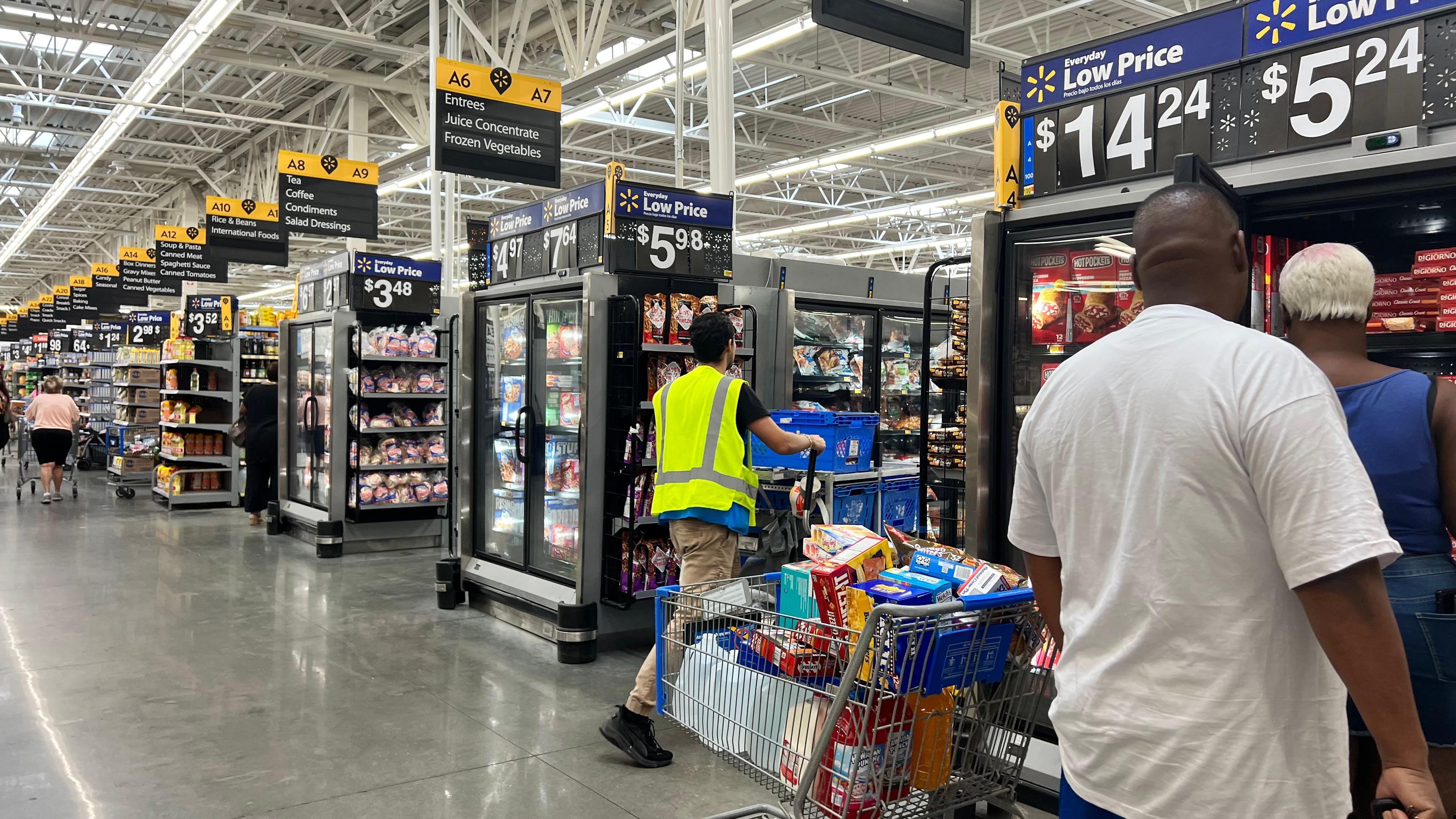 El índice PMI de servicios de Estados Unidos se ubicó en 54% en junio, 0,5 puntos por debajo del 54,5% registrado en mayo