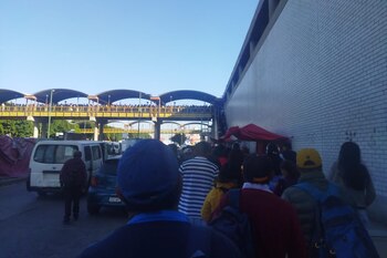 Puentes y calles se llenaron