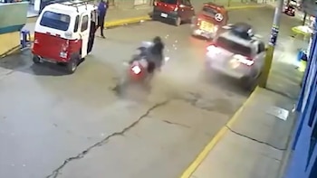 Fiscal embiste a mototaxi y