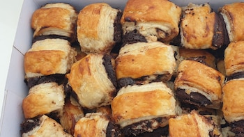 Receta de garroticos, el dulce típico de Pamplona desconocido en el resto de España que se hace con hojaldre y chocolate