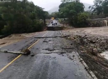 El huracán Enrique causo grandes