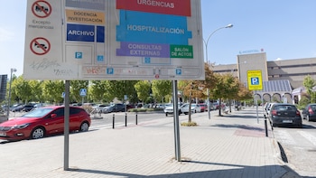LOLA te llamará si te van a operar en Getafe: este hospital público contrata a una IA para informar a los pacientes de las condiciones de anestesia