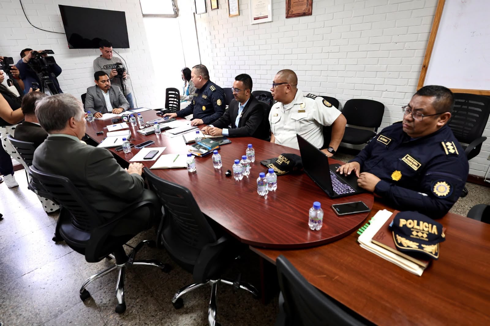 La PNC informó que el 80% de los pandilleros activos está privado de libertad, pero las estructuras mantienen capacidad de mando por la falta de cárceles de máxima seguridad. (Congreso de la República de Guatemala)