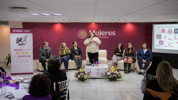 La secretaria de las Mujeres,