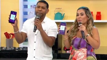 Ethel Pozo y sus compañeros