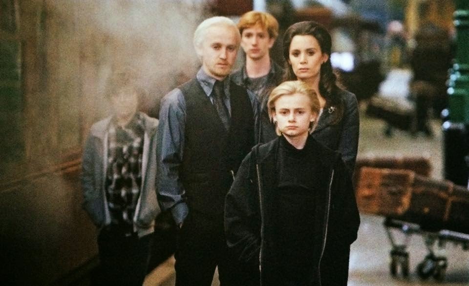 Tom Felton recordó que se analizaron fotos de su padre para saber cómo sería él como adulto. (Captura de video)