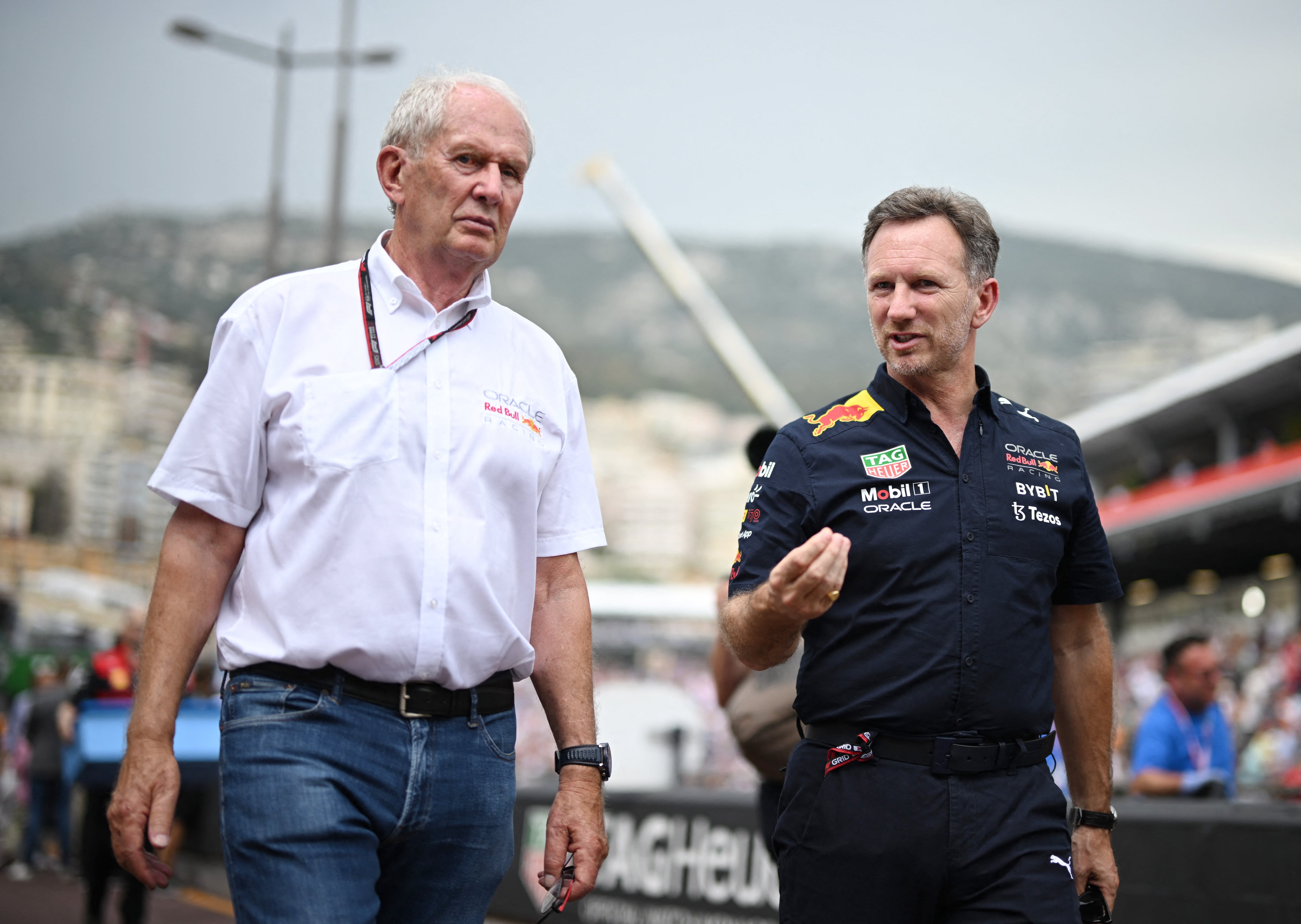 Helmut Marjo y Christian Horner trabajaron a la par en Red Bull desde 2005, aunque las tensiones internas entre ambos por el control de la escudería se enaltecieron a lo largo de las temporadas (REUTERS/Christian Bruna)