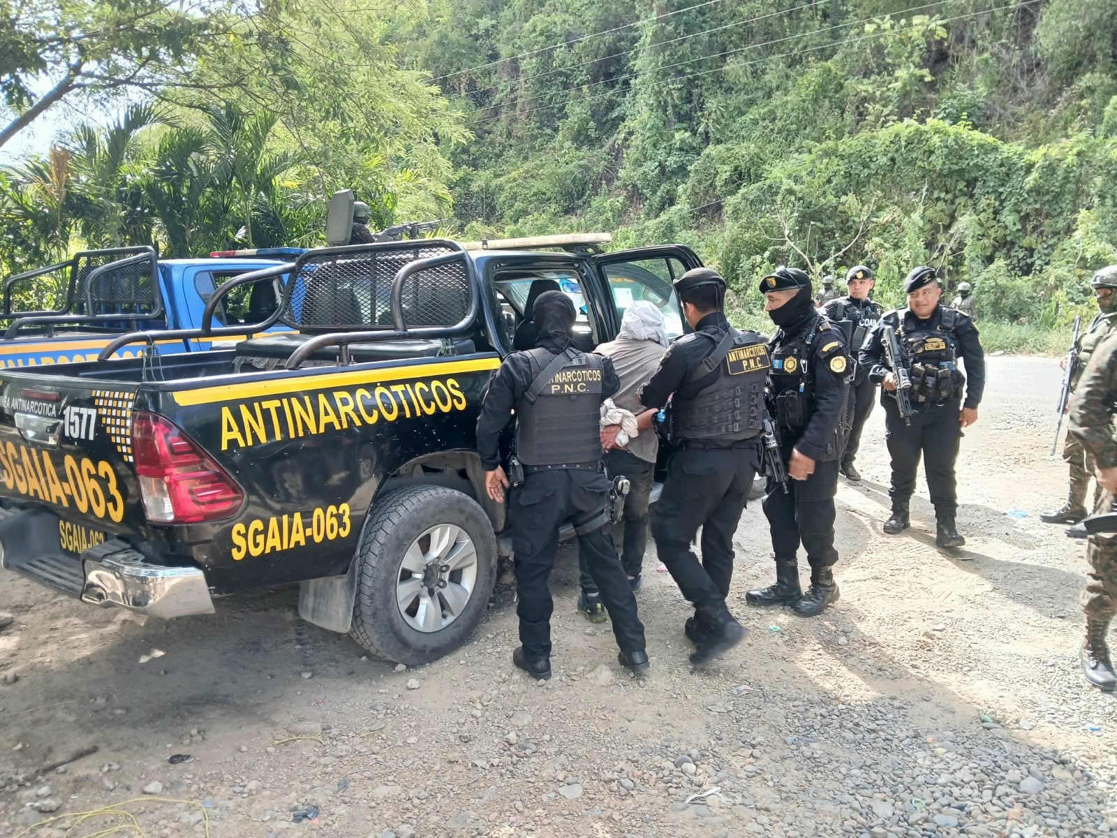 Las autoridades señalan a Gregorio Gómez Paiz como presunto cabecilla de una red transnacional que traslada armas desde Estados Unidos mediante encomiendas hacia Guatemala. (Ministerio de Gobernación)