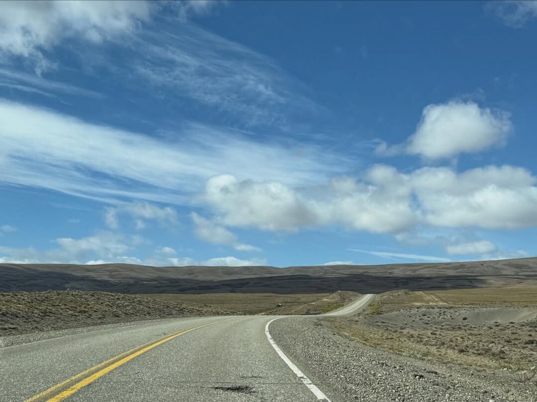 Torres también se refirió al estado de la Ruta 40 y la inversión del gobierno provincial en el mantenimiento de la traza