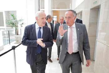 Roberto Lavagna junto a Miguel Acevedo