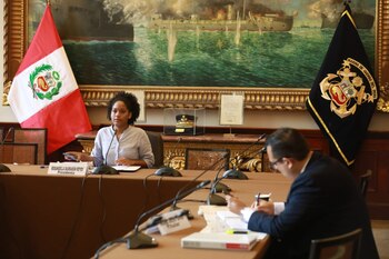 La presidenta de la Comisión