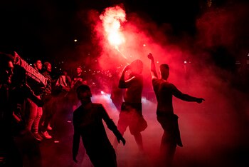 Explosión de alegría en París