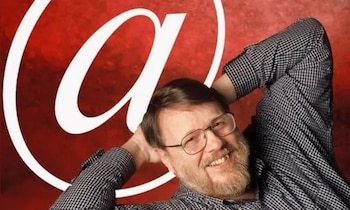Ray Tomlinson recibió el premio