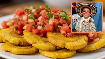 El pequeño no solo descrestó con sus platos, sino con su outfit - crédito Imagen Ilustrativa Infobae