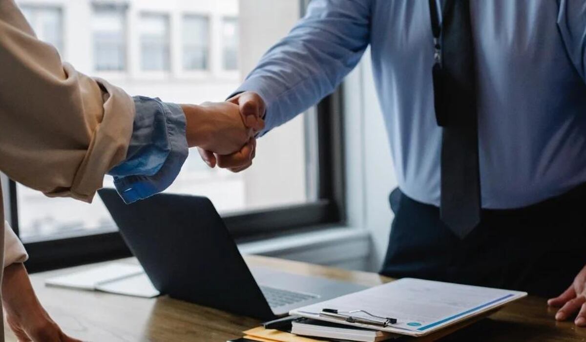 Un relevamiento a empresas detectó que el 68% tiene dificultades para cubrir las posiciones que necesita