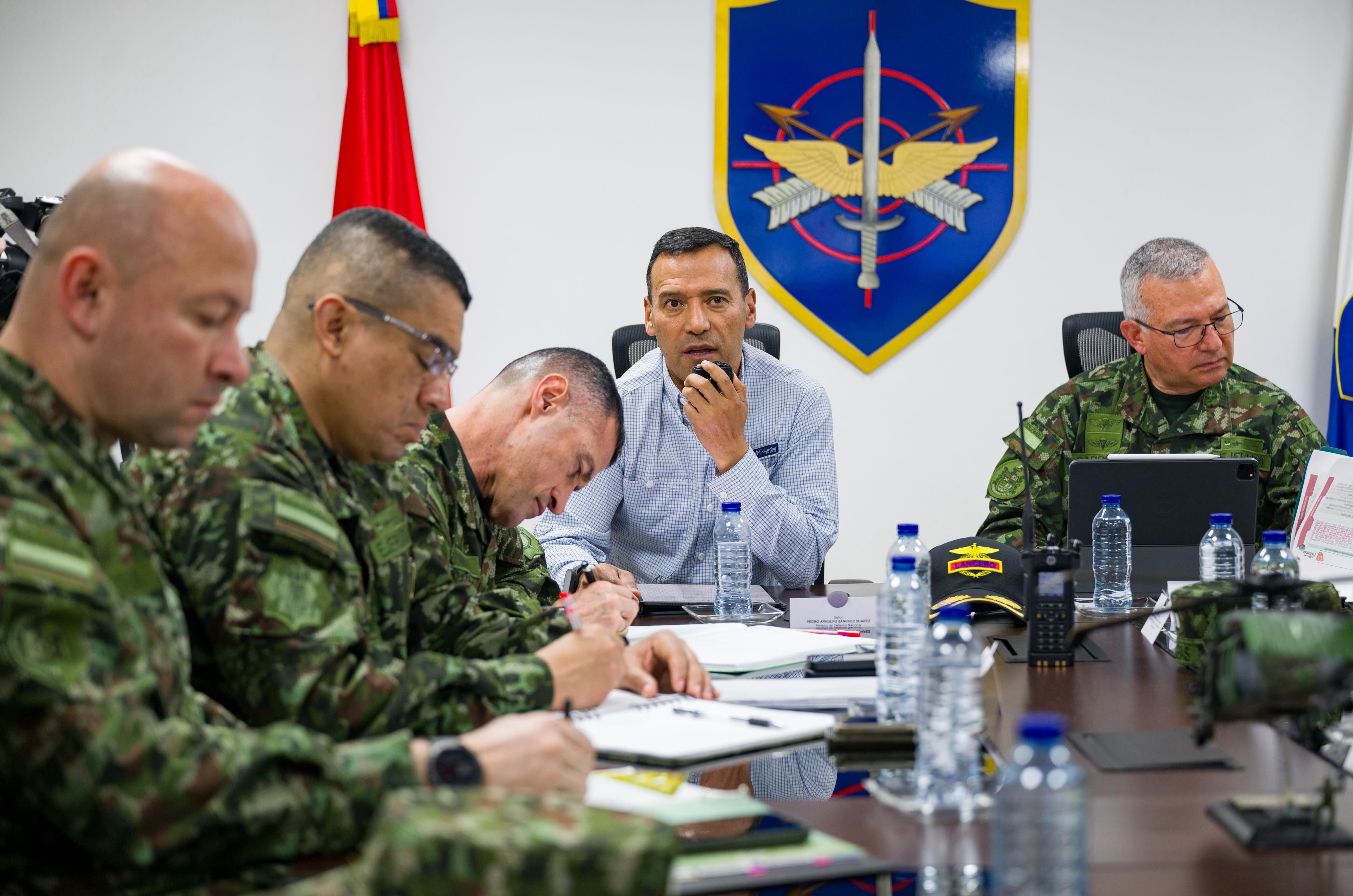 Pedro Sánchez, ministro de Defensa afirmó que hay muchas desinformación en redes sociales que generan percepción de inseguridad - crédito Ministerio de Defensa