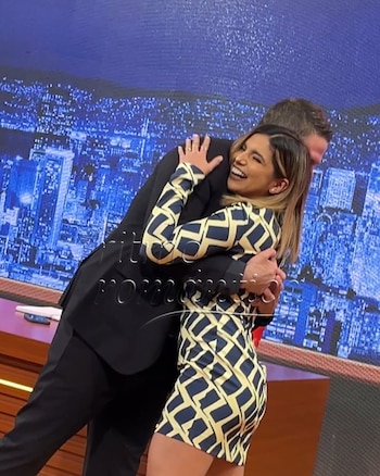 Paco Bazán consuela a Susana