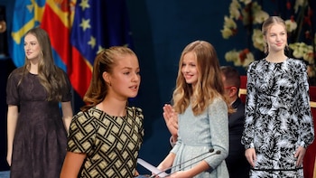 Del vestido de princesa de cuento a la versión low cost de H&M: todos los looks de la princesa Leonor en los Premios Princesa de Asturias