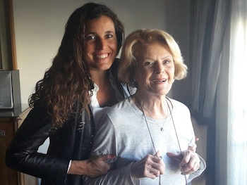 Julia y su abuela paterna