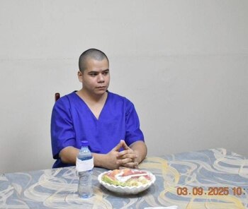 En una de las imágenes,