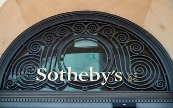 FOTO DE ARCHIVO: Un logotipo en Sotheby's en Ginebra, Suiza, el 21 de junio de 2020. REUTERS/Denis Balibouse