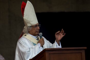 En la imagen, el cardenal