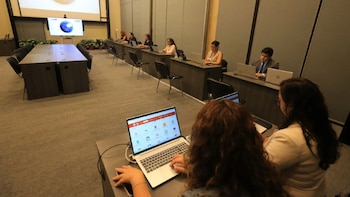 Más de 900 mil peruanos habilitados para votar fuera del país abren el proceso electoral 2026